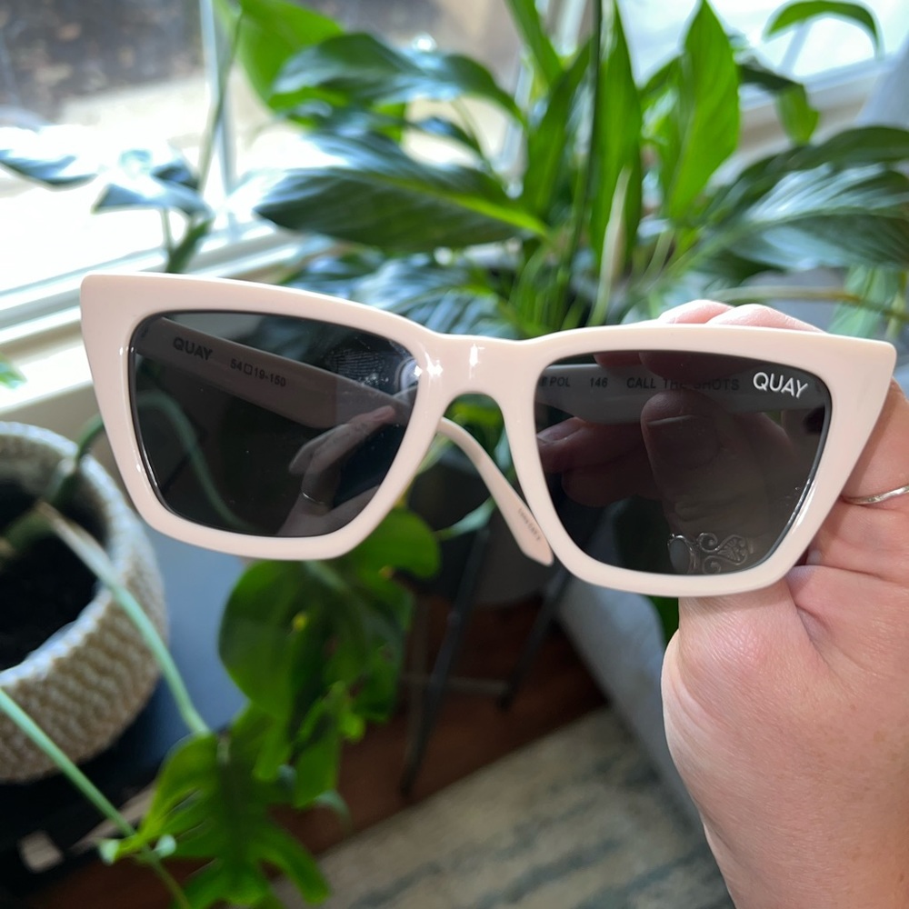 Quay Australia Sunglasses “Call the Shots” Bone frame